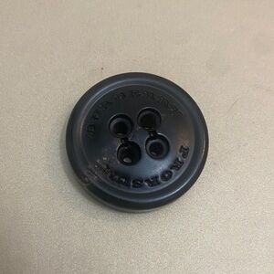 LISTING – AUTHENTIC BURBERRY BUTTON (SINGLE PIECE)